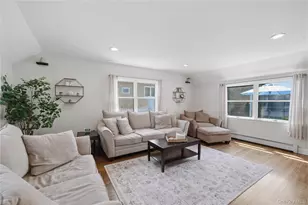 418 Bay 6th St, West Islip, NY 11795 - Photo 15