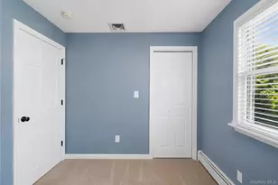 418 Bay 6th St, West Islip, NY 11795 - Photo 21