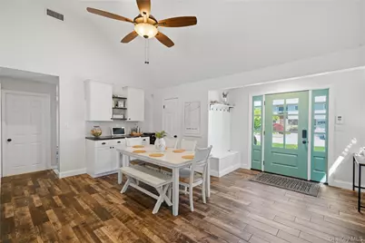 418 Bay 6th Street, West Islip, NY 11795 - Photo 7