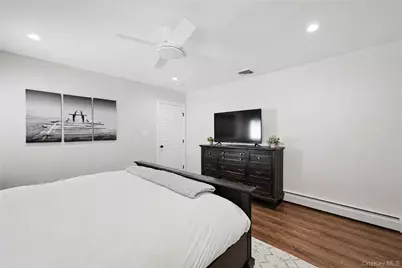 418 Bay 6th Street, West Islip, NY 11795 - Photo 25