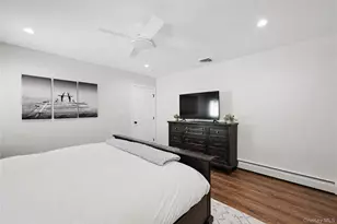 418 Bay 6th St, West Islip, NY 11795 - Photo 25