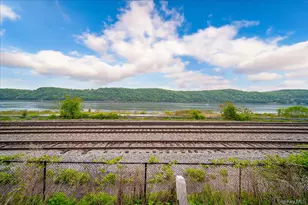506 Southview Dr, Poughkeepsie, NY 12601 - Photo 5