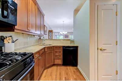 506 Southview Drive, Poughkeepsie, NY 12601 - Photo 19