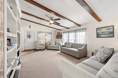 1661 Old Country Road #452A, Riverhead, NY 11901 - Photo 3
