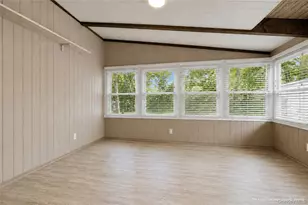 1661 Old Country Rd, Riverhead, NY 11901 - Photo 11