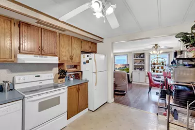 131 Village Circle West, Manorville, NY 11949 - Photo 5