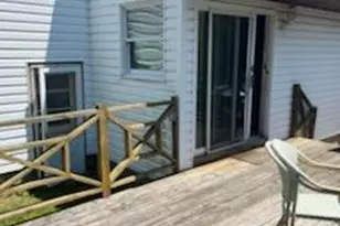 140 Texas St, Lindenhurst, NY 11757 - Photo 9