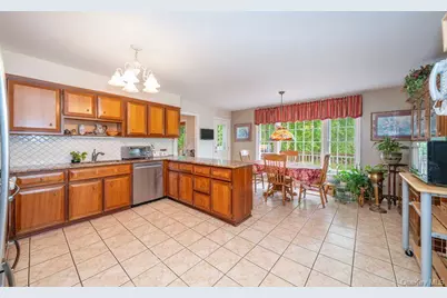 40 Hanson Lane, New Rochelle, NY 10804 - Photo 7