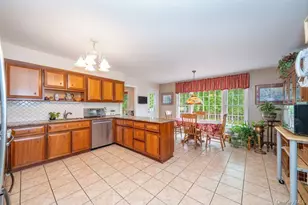 40 Hanson Ln, New Rochelle, NY 10804 - Photo 7