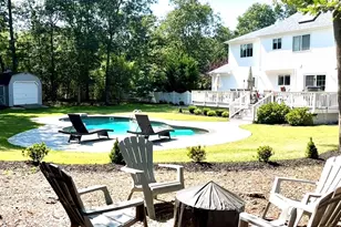 15 Silas Woods Rd, Manorville, NY 11949 - Photo 3