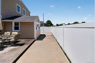56 Dail Street, New Hyde Park, NY 11040 - Photo 27