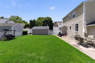 56 Dail St, New Hyde Park, NY 11040 - Photo 23