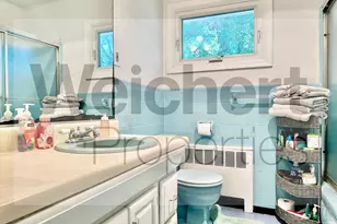 211 W 22nd, Huntington Station, NY 11746 - Photo 15