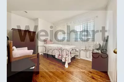 211 W 22nd, Huntington Station, NY 11746 - Photo 13