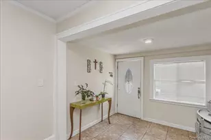 237 Rhodes Ave, Hempstead, NY 11550 - Photo 5