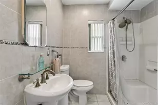 8 Cedarlawn Blvd, Valley Stream, NY 11580 - Photo 13