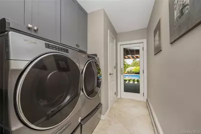 164 Pace Drive S, West Islip, NY 11795 - Photo 19