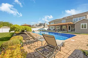164 Pace Dr S, West Islip, NY 11795 - Photo 39