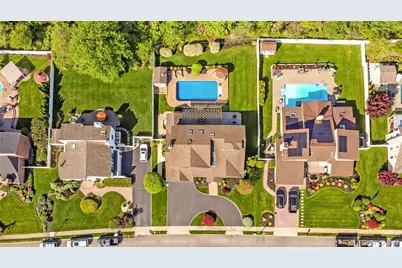 164 Pace Drive S, West Islip, NY 11795 - Photo 7