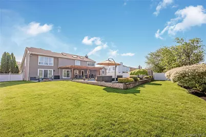 164 Pace Drive S, West Islip, NY 11795 - Photo 45