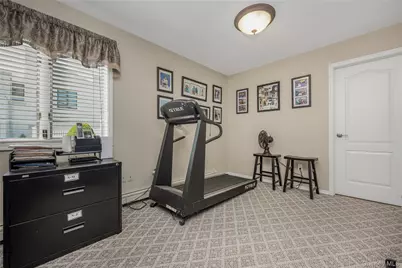 164 Pace Drive S, West Islip, NY 11795 - Photo 21