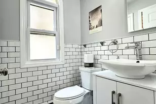 13 Granada Crescent, White Plains, NY 10603 - Photo 11