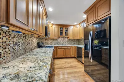 1153 Savoy Drive, Melville, NY 11747 - Photo 7