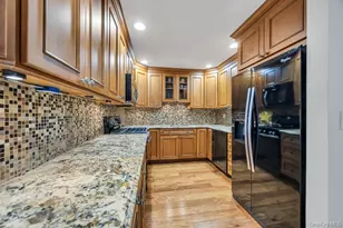 1153 Savoy Dr, Melville, NY 11747 - Photo 7