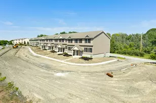 75 Hudson Cir, Marlboro, NY 12542 - Photo 23