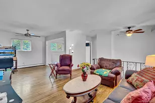 86 Paris Ct, West Islip, NY 11795 - Photo 9