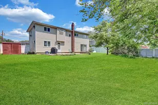 86 Paris Ct, West Islip, NY 11795 - Photo 27