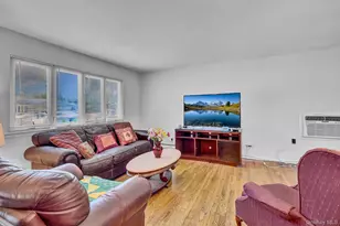 86 Paris Ct, West Islip, NY 11795 - Photo 7