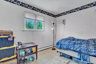 86 Paris Ct, West Islip, NY 11795 - Photo 17