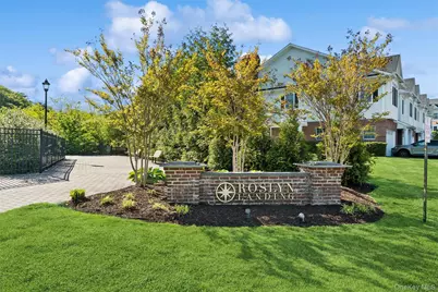 1001 Mill Creek N, Roslyn, NY 11576 - Photo 37
