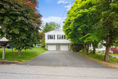 19 Lakeland Avenue, Mohegan Lake, NY 10547 - Photo 21