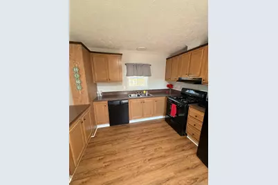 37 Hubbard Avenue #95, Riverhead, NY 11901 - Photo 3