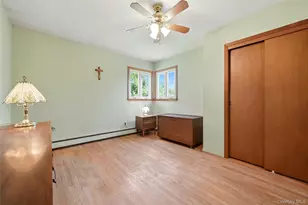 98 Evergreen Ave, Bethpage, NY 11714 - Photo 17