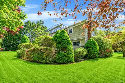 2 Rainbow Lane, East Moriches, NY 11940 - Photo 27
