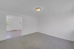 771 Maple Pl, West Hempstead, NY 11552 - Photo 21