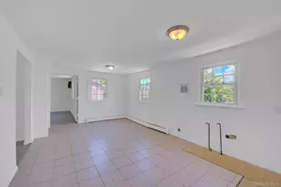 771 Maple Pl, West Hempstead, NY 11552 - Photo 19