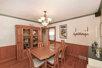 548 Stratford Road, West Hempstead, NY 11550 - Photo 15