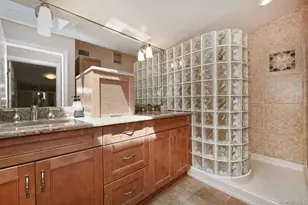 548 Stratford Rd, West Hempstead, NY 11550 - Photo 27