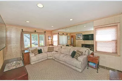 548 Stratford Road, West Hempstead, NY 11550 - Photo 7