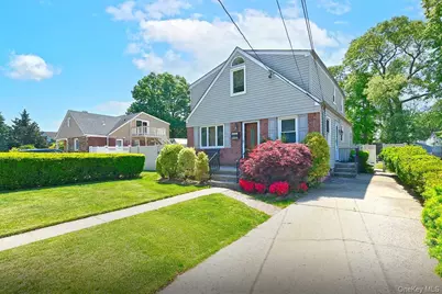 548 Stratford Road, West Hempstead, NY 11550 - Photo 3