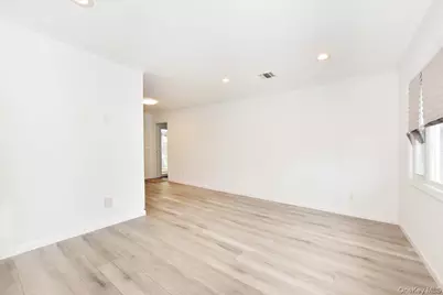 1056 Ocean Avenue, Bay Shore, NY 11706 - Photo 7