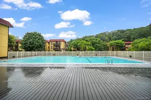3 Granada Crescent, White Plains, NY 10603 - Photo 11