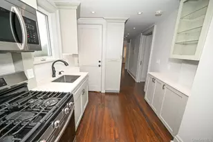 29 Everett St, Lynbrook, NY 11563 - Photo 5