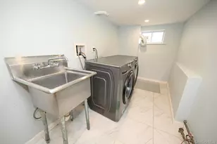 29 Everett St, Lynbrook, NY 11563 - Photo 13