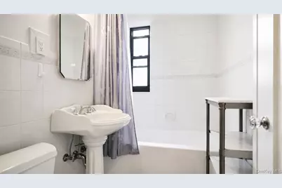 100 Parkway #5D, Bronxville, NY 10708 - Photo 11