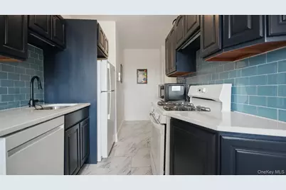 100 Parkway #5D, Bronxville, NY 10708 - Photo 5